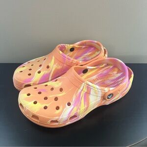 Crocs tie dye Women’s 12 or Men’s 10